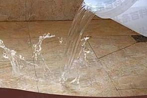 广灵漏水维修 免砸砖防水材料该如何施工